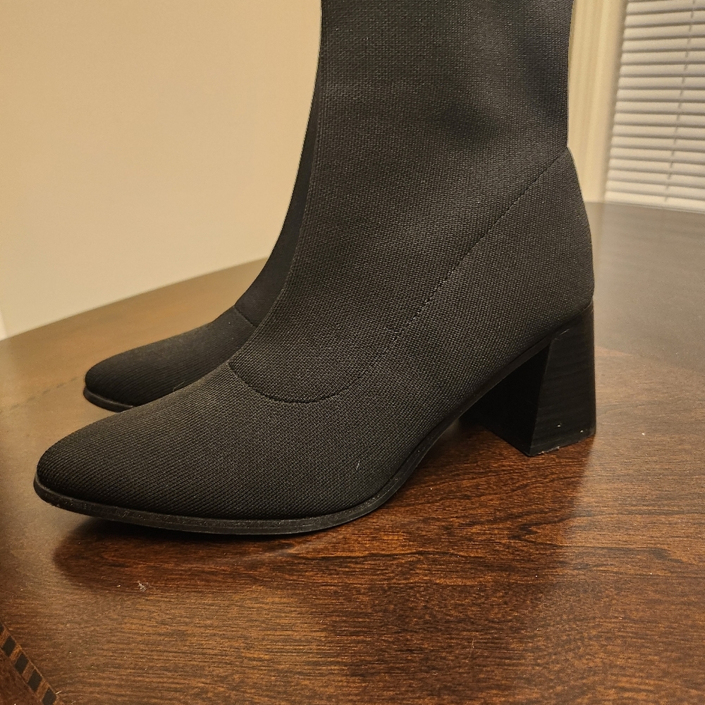 Cushioning boots